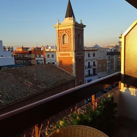Espacio Amalia Triana Sevilla Buitenkant foto