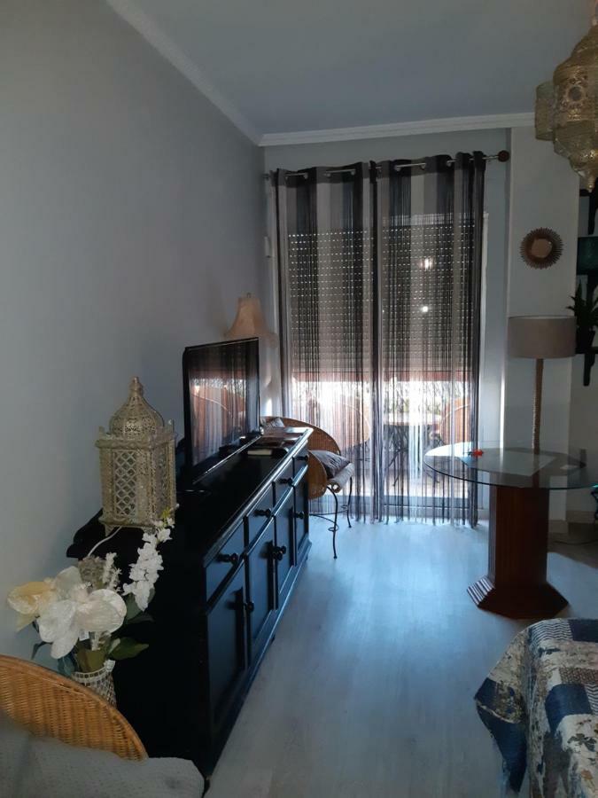 Espacio Amalia Triana Sevilla Buitenkant foto