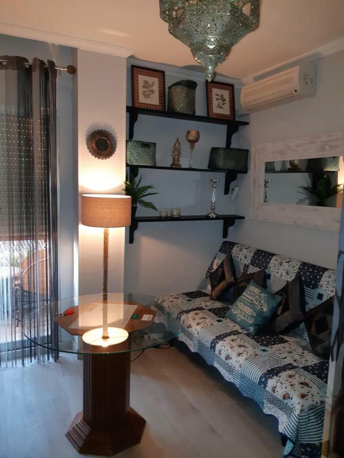 Espacio Amalia Triana Sevilla Buitenkant foto
